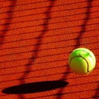 rebotes de una pelota de tennis
