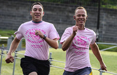 hombres corriendo